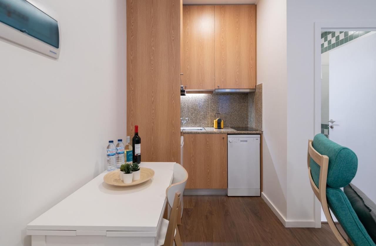 Host Wise - Modern Studios With Terrace - Walk Everywhere Porto Exterior photo