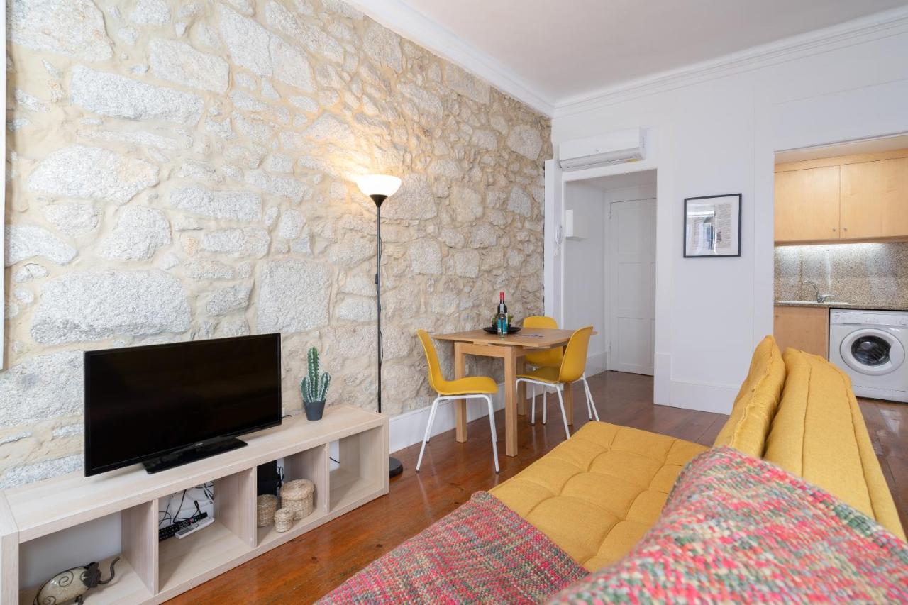 Host Wise - Modern Studios With Terrace - Walk Everywhere Porto Exterior photo