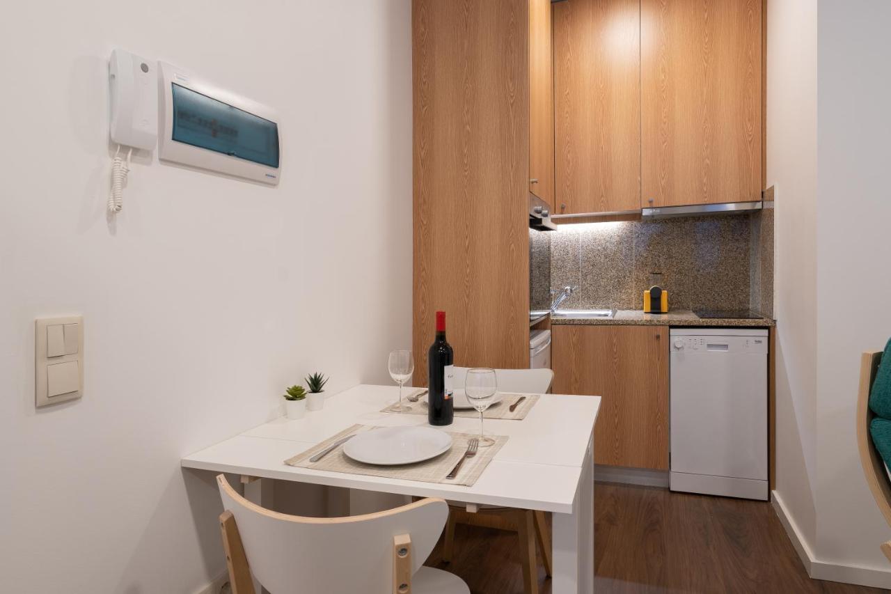 Host Wise - Modern Studios With Terrace - Walk Everywhere Porto Exterior photo