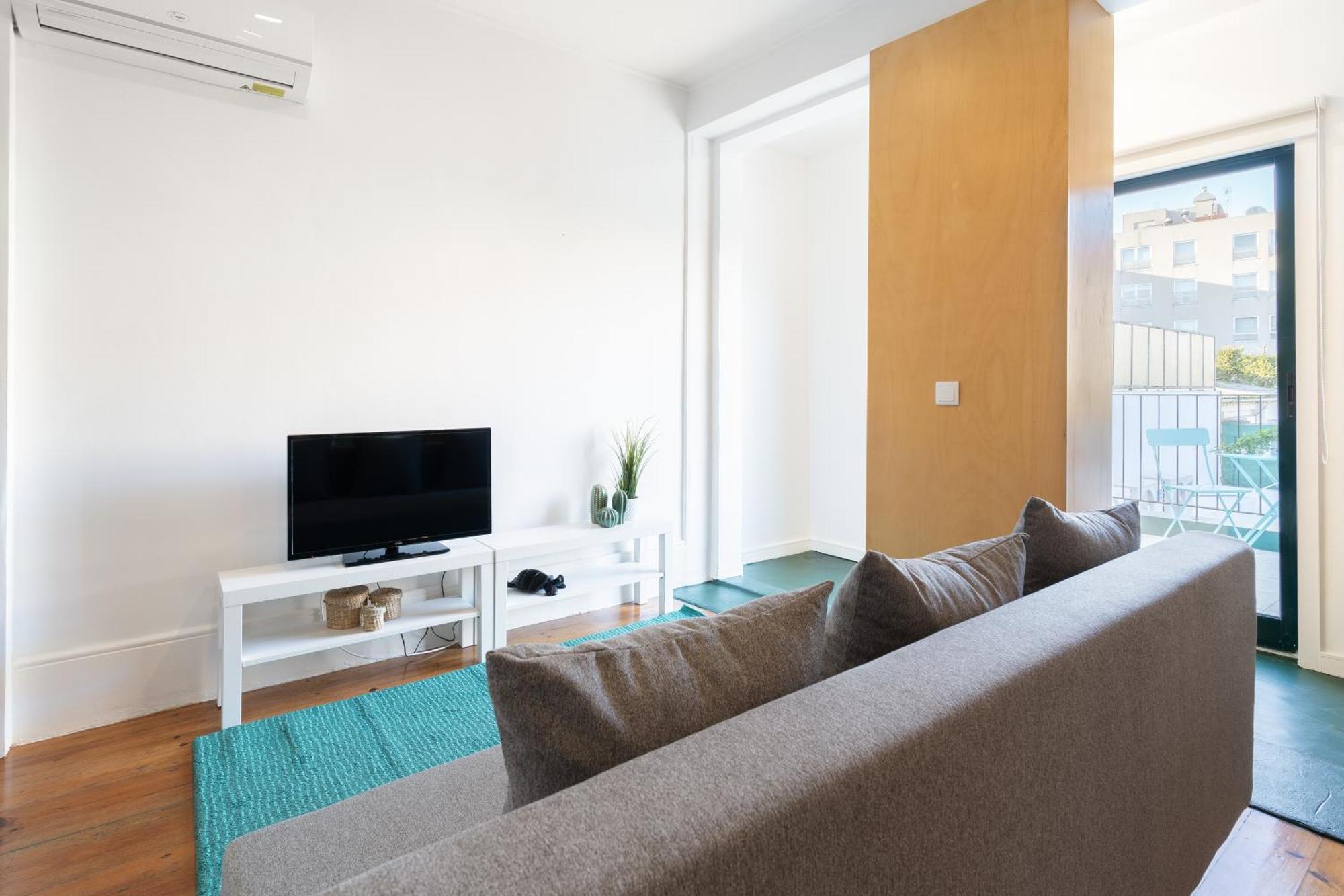 Host Wise - Modern Studios With Terrace - Walk Everywhere Porto Room photo
