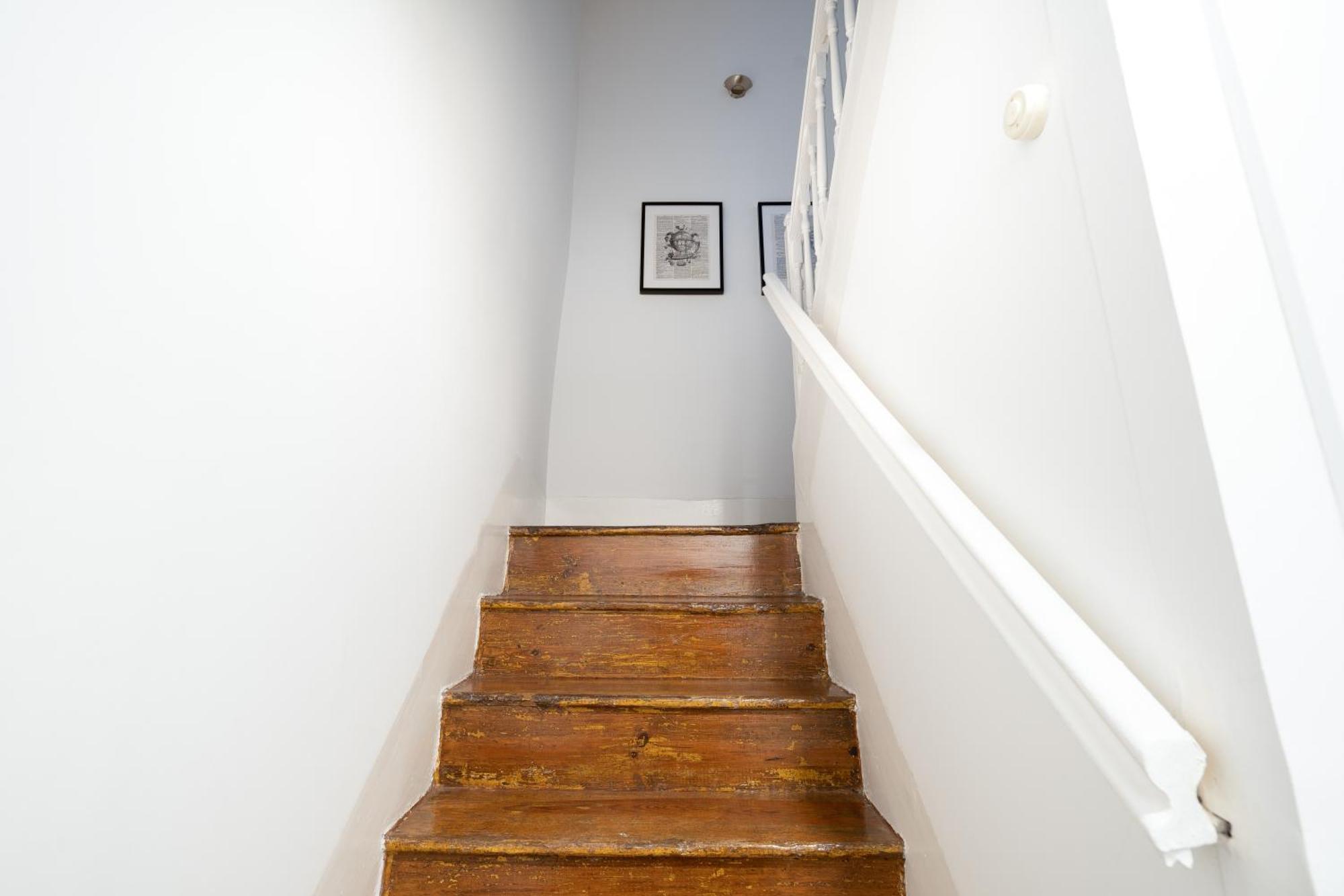 Host Wise - Modern Studios With Terrace - Walk Everywhere Porto Room photo